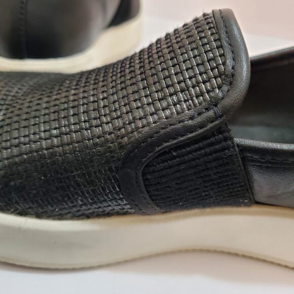 Clarks Black Combi Layton Petal Leather Sneaker - Women 9.5 - Picture 10 of 10